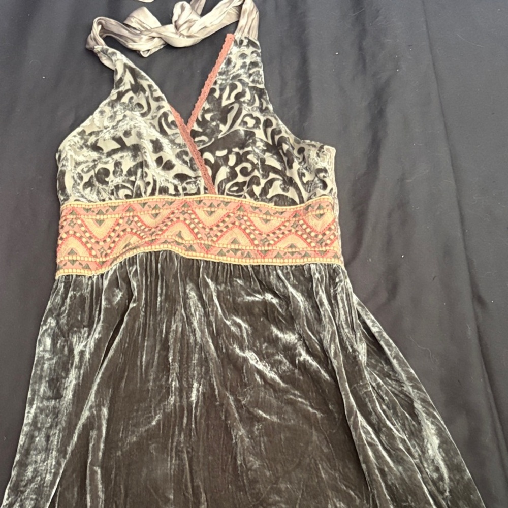 Hale Bob Bohemian V-Neck Velvet Satin Halter Dress in Green and Coral - Picture 13 of 17